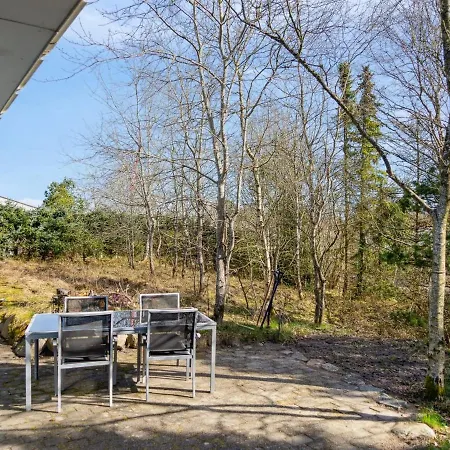 Chiuvana - 1-2km From The Sea By Interhome * Hals