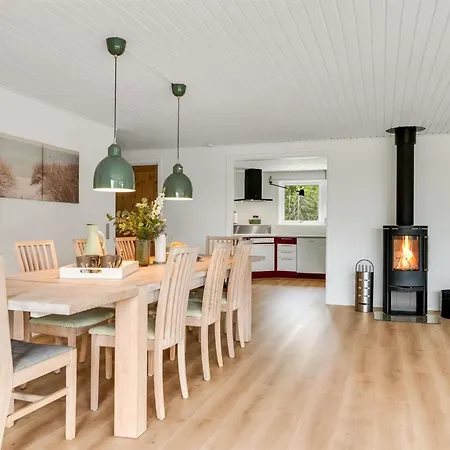 Chiuvana - 1-2km From The Sea By Interhome Hals