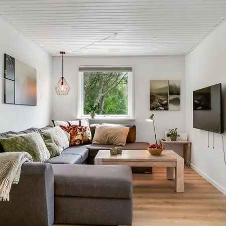 Chiuvana - 1-2km From The Sea By Interhome Casa vacanze Hals