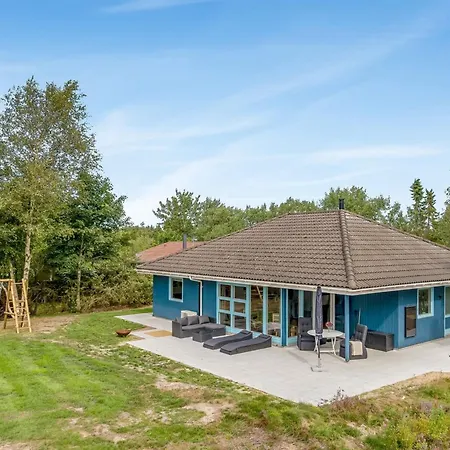 Chiuvana - 1-2km From The Sea By Interhome